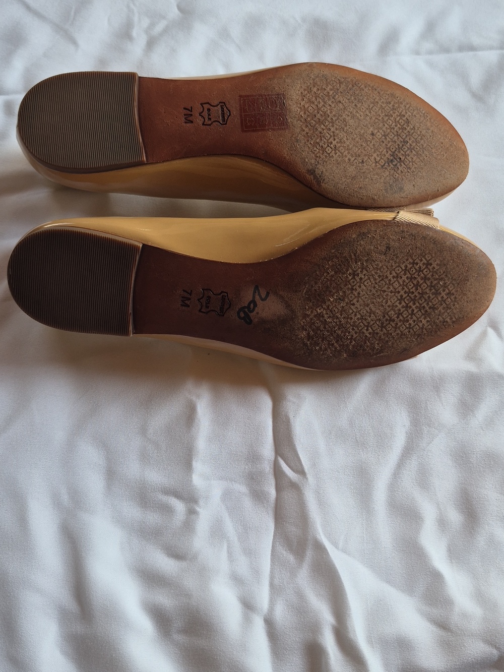 Tory Burch Trudy Nude Patent Leather Bow Ballet Flats - Picture 10 of 11